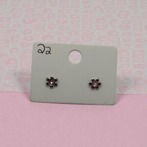 Pink Flower Stud Earrings ✨5/$25✨